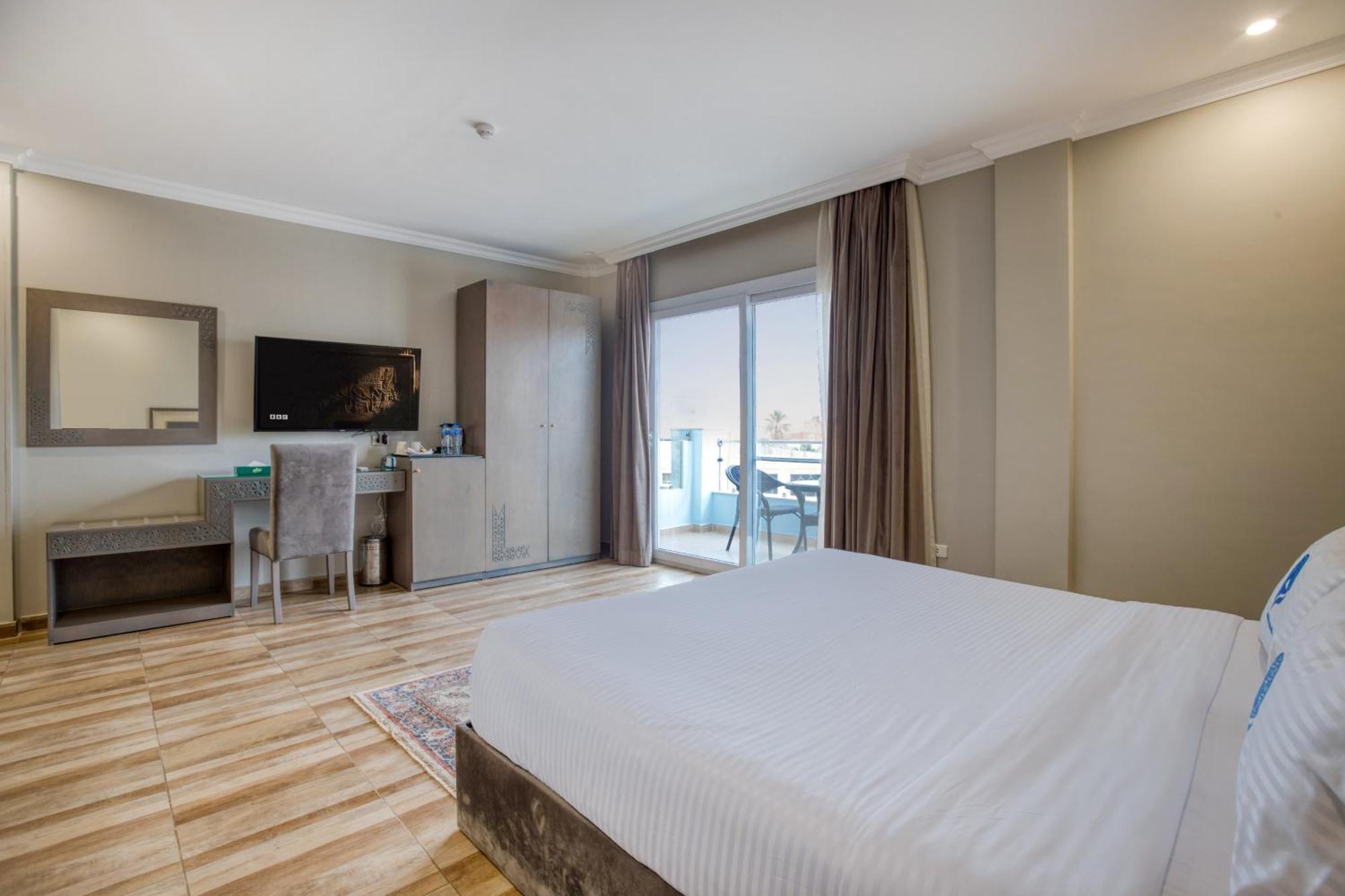 Mamlouk Pyramids Hotel Kafret el-Gabal Екстериор снимка