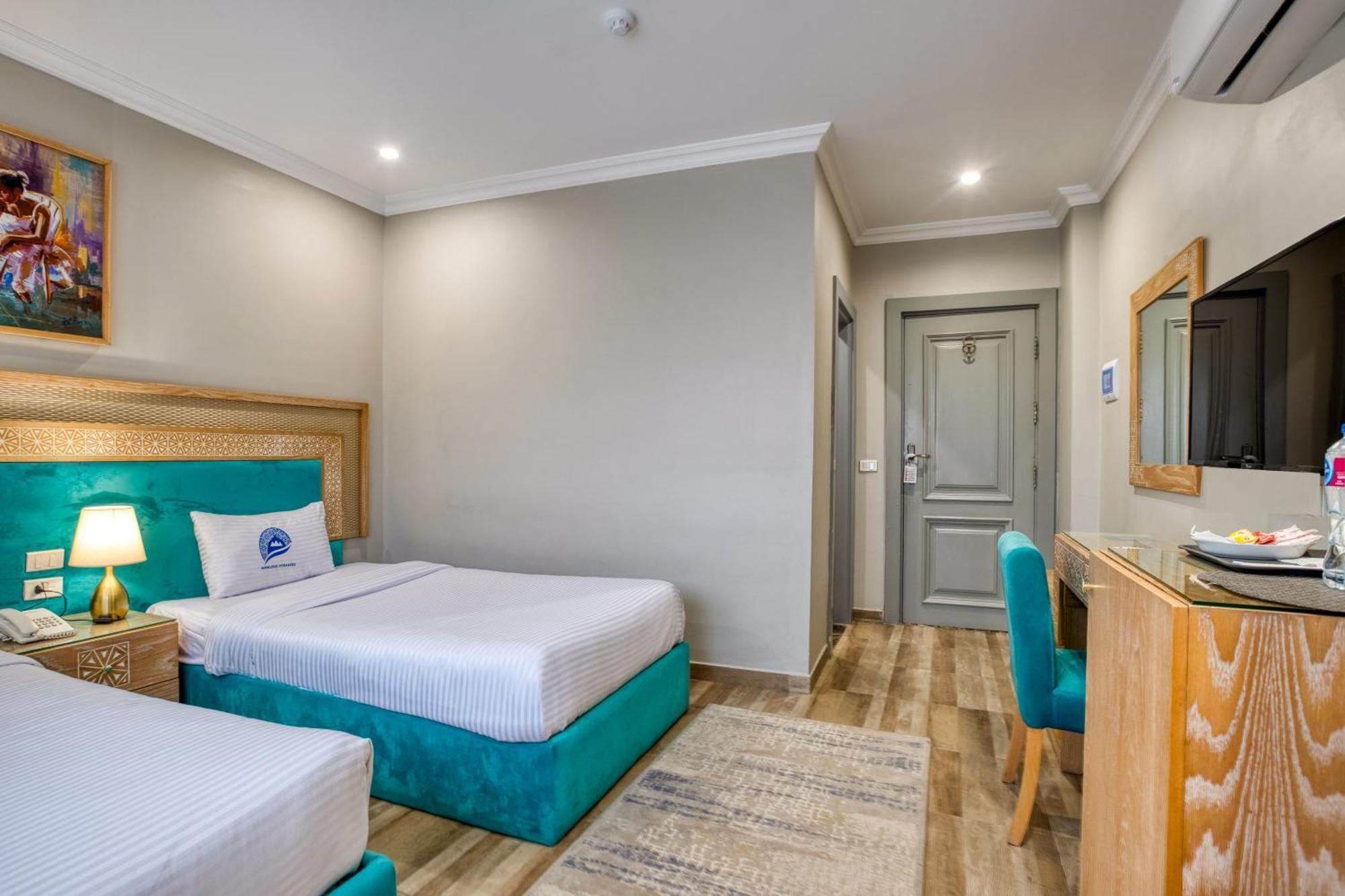 Mamlouk Pyramids Hotel Kafret el-Gabal Екстериор снимка