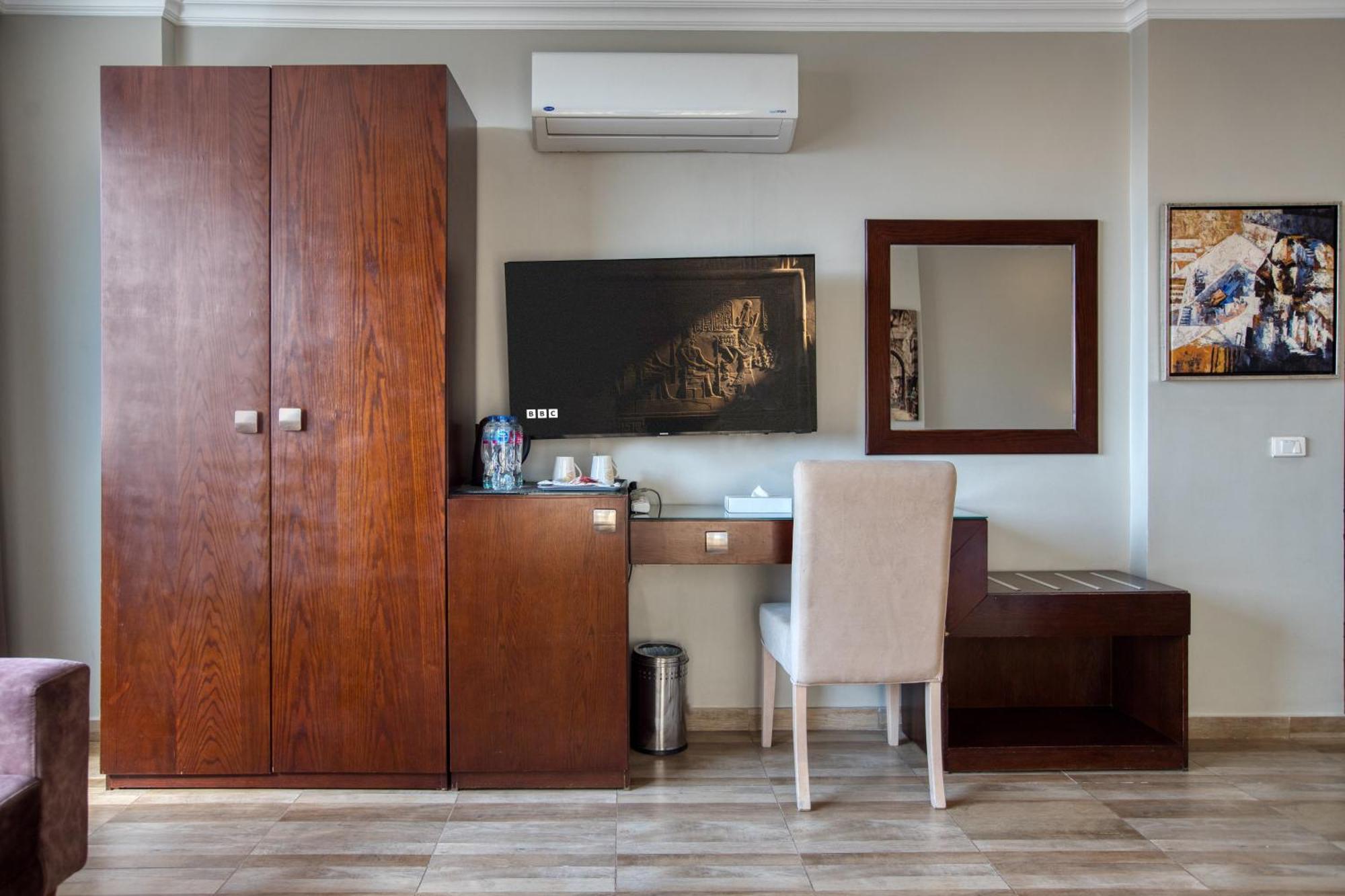 Mamlouk Pyramids Hotel Kafret el-Gabal Екстериор снимка